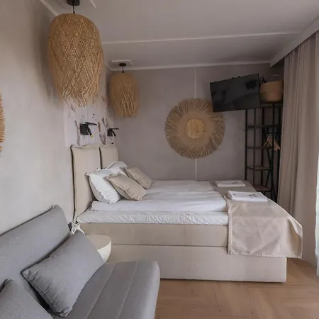 Skansen Lux Hotel *